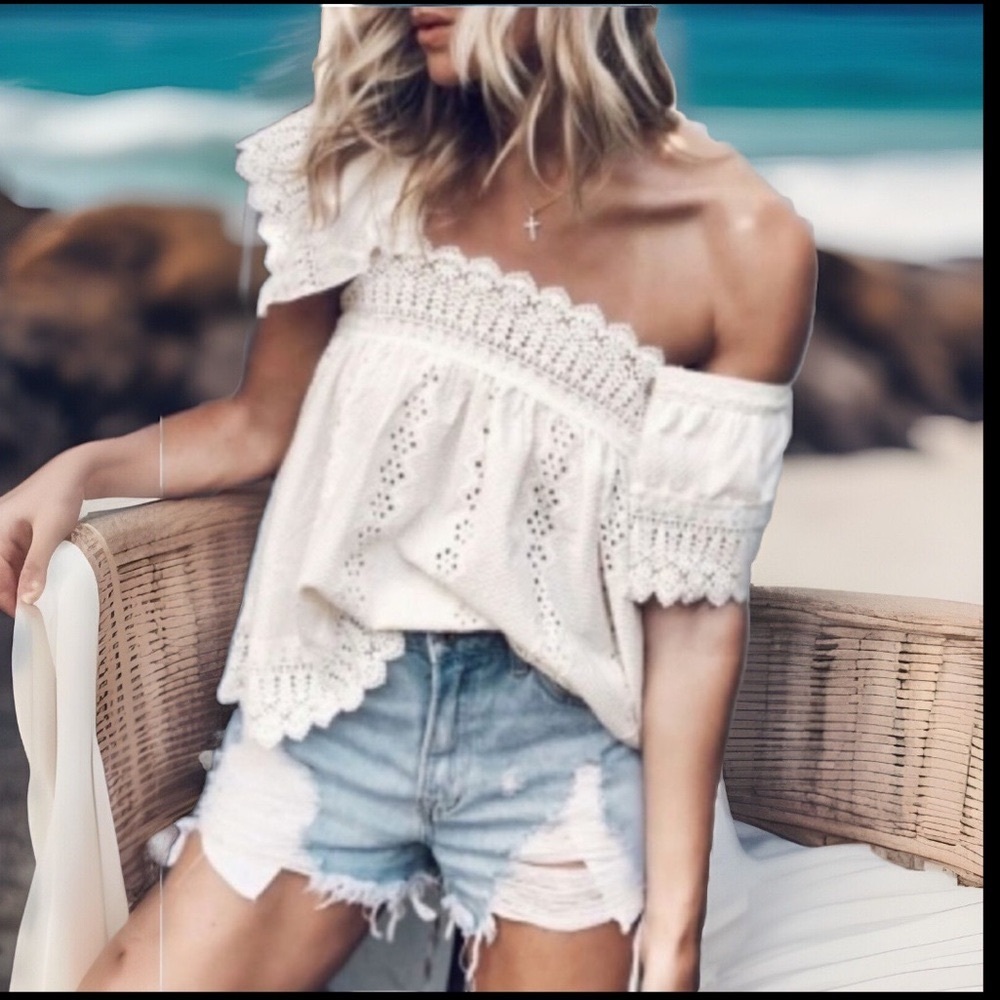 Darling Beach Scallop Lace Trim Off Shoulders Hollowed Out Designs White Top